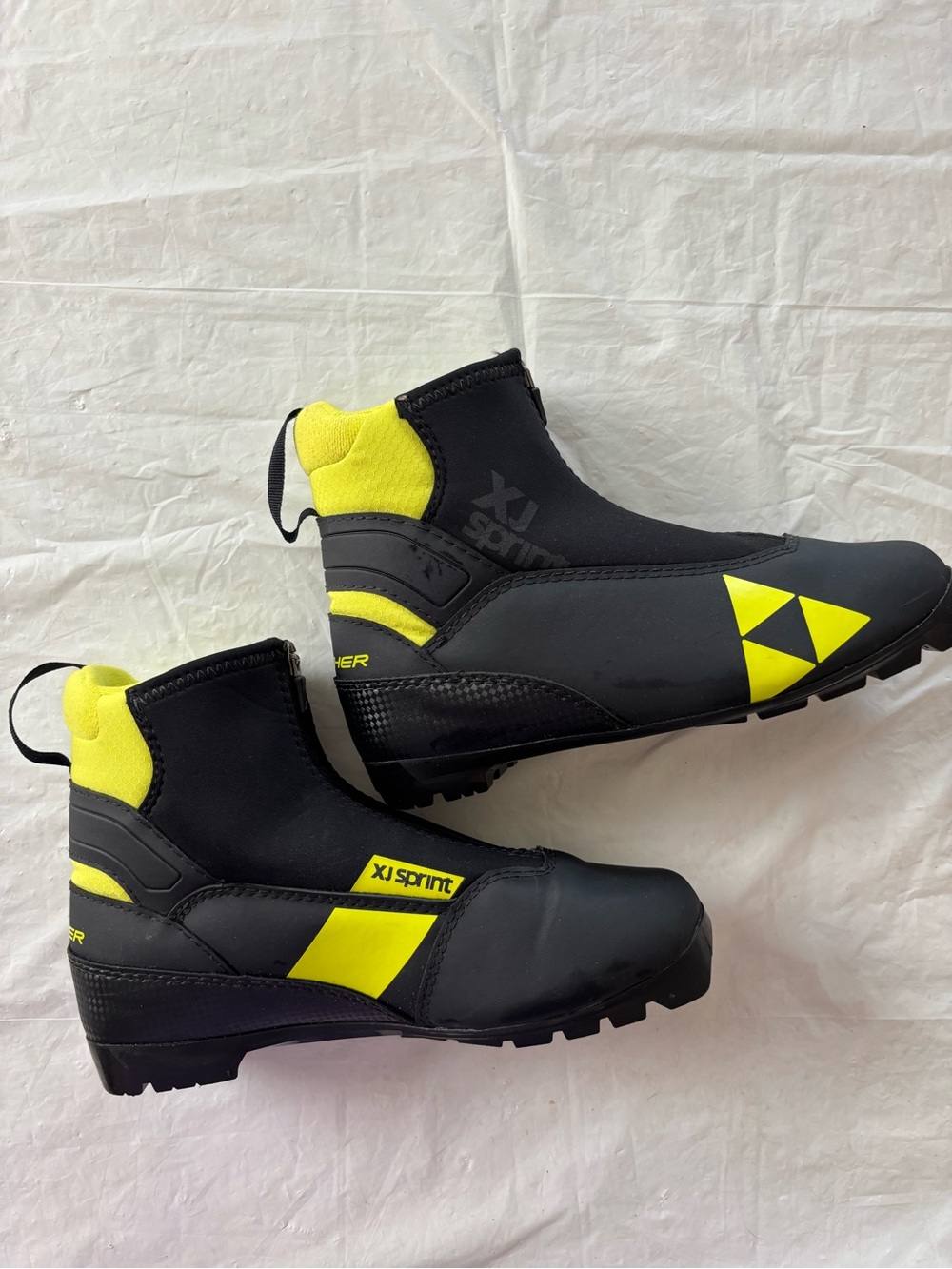 NWOT Fischer XJ Sprint Black yellow Cross-Country Ski Boots SZ 9 Wmn Unisex EU40